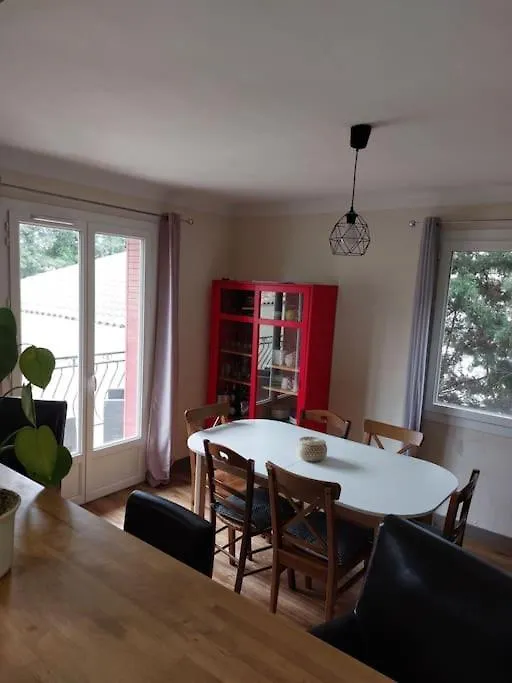 Holiday home Maison 3 Chambres Avec Jardin Et Piscine A Deux Pas D'Avignon Vedene