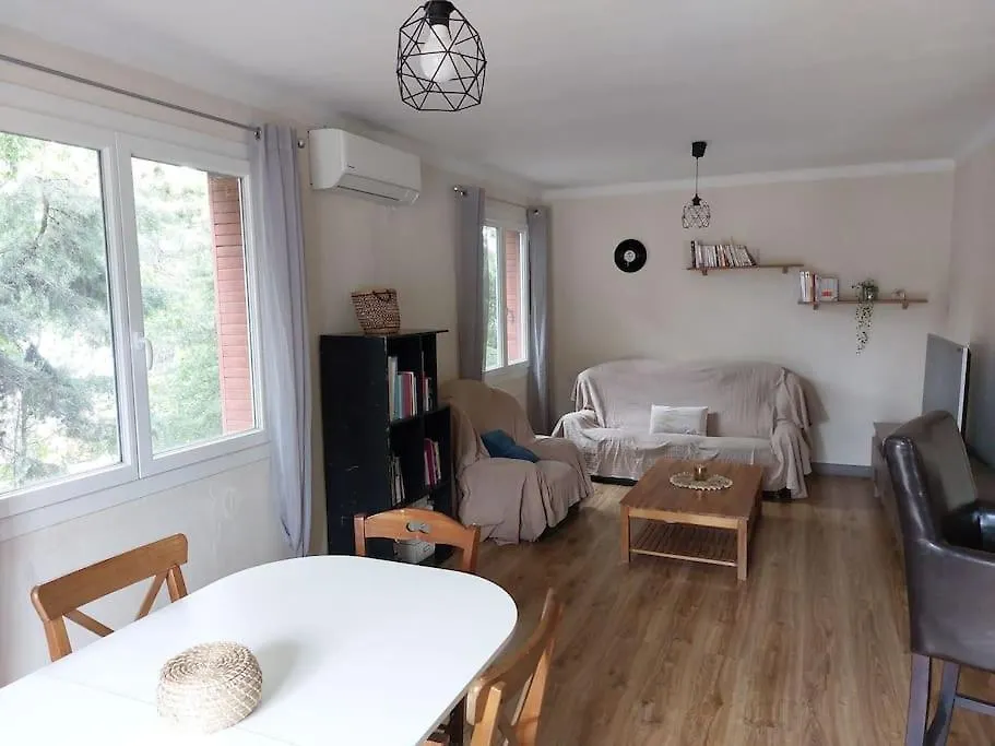 Holiday home Maison 3 Chambres Avec Jardin Et Piscine A Deux Pas D'Avignon Vedene